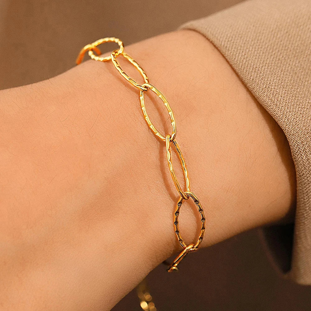 Bracelet Minimaliste Ovale