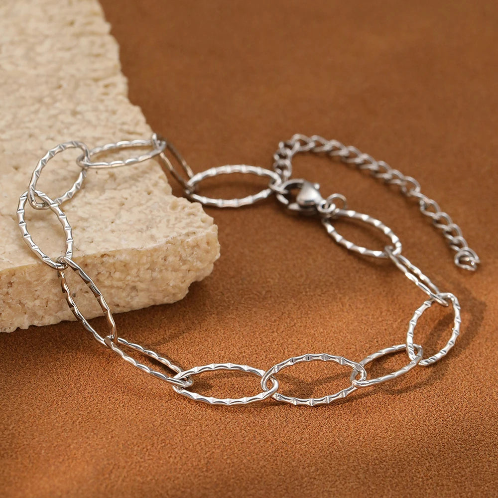 Bracelet Minimaliste Ovale